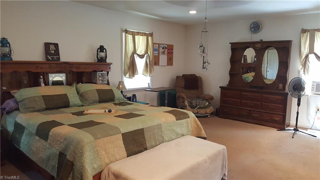 1825 Payne Road Graham, NC 27253 - Photo 4 of 13 Gallery Image 4