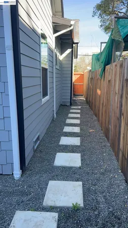 $2,700 | 213 East Ruby Street, Oakley, CA 94561