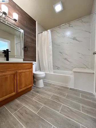 $2,700 | 213 East Ruby Street, Oakley, CA 94561