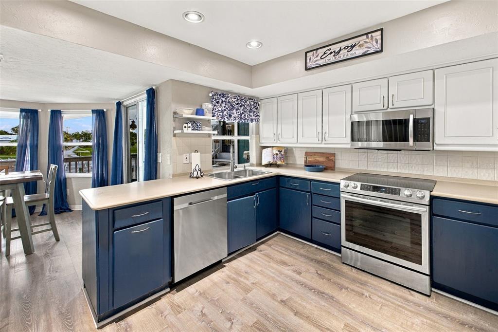 5008 Baystate Road Palmetto, FL 34221 - Photo 14 of 63 Gallery Image 14