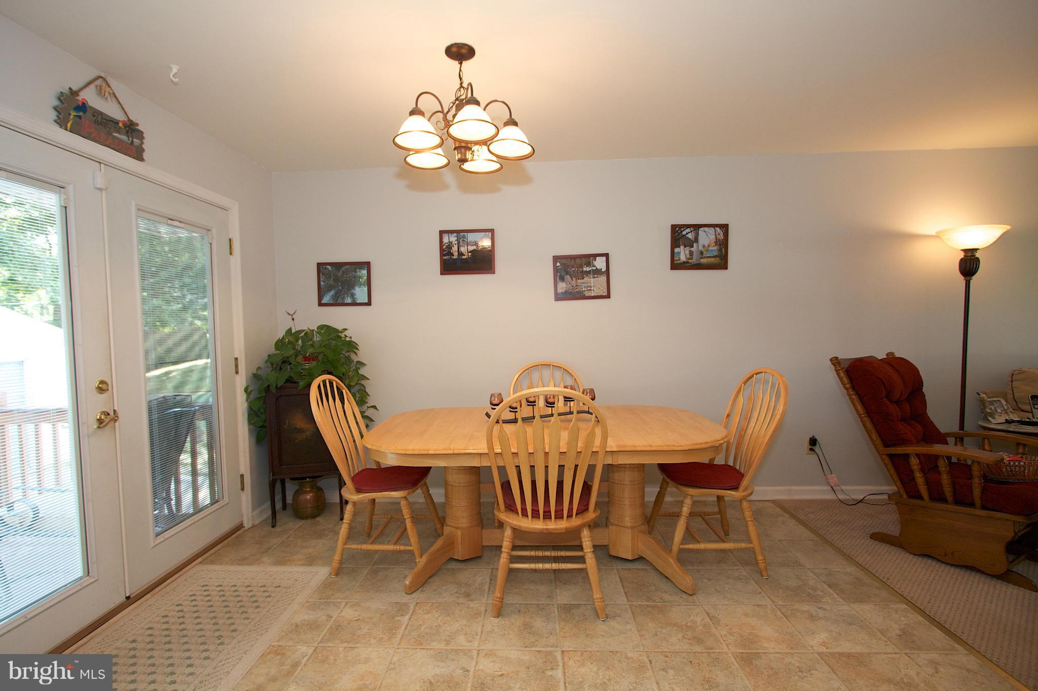 622 Banyan Road Edgewood, MD 21040 - Photo 8 of 27 Kitchen
