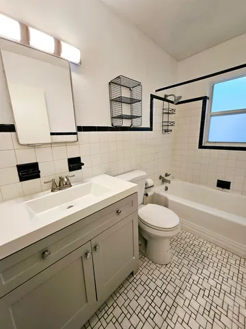 $1,325 | 606 North Magnolia Drive, Tallahassee, FL 32308