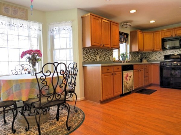 21 Brandon Road Haverhill, MA 01832 - Photo 4 of 25 Gallery Image 4