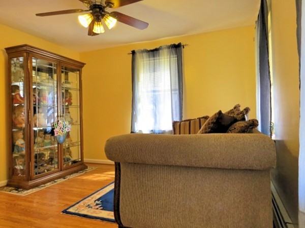 21 Brandon Road Haverhill, MA 01832 - Photo 7 of 25 Gallery Image 7
