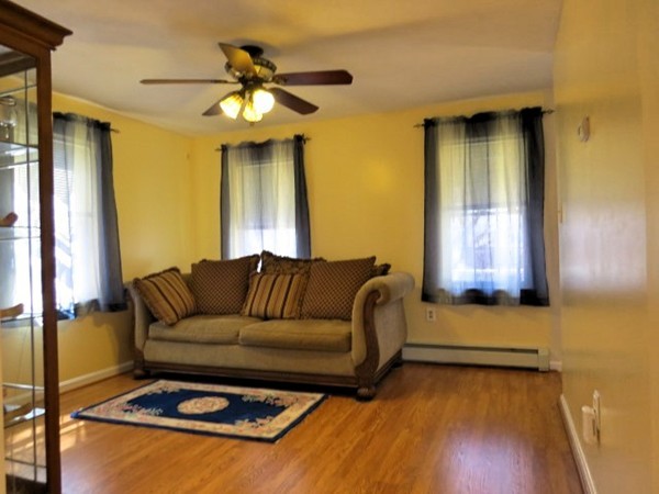 21 Brandon Road Haverhill, MA 01832 - Photo 8 of 25 Gallery Image 8