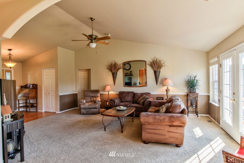 14106 Avon Allen Road Mount Vernon, WA 98273 - Photo 5 of 25