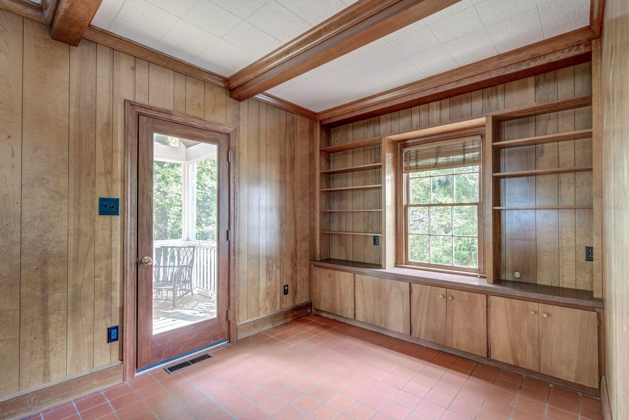 2601 London Drive Raleigh, NC 27608 - Photo 20 of 30 Study - Den