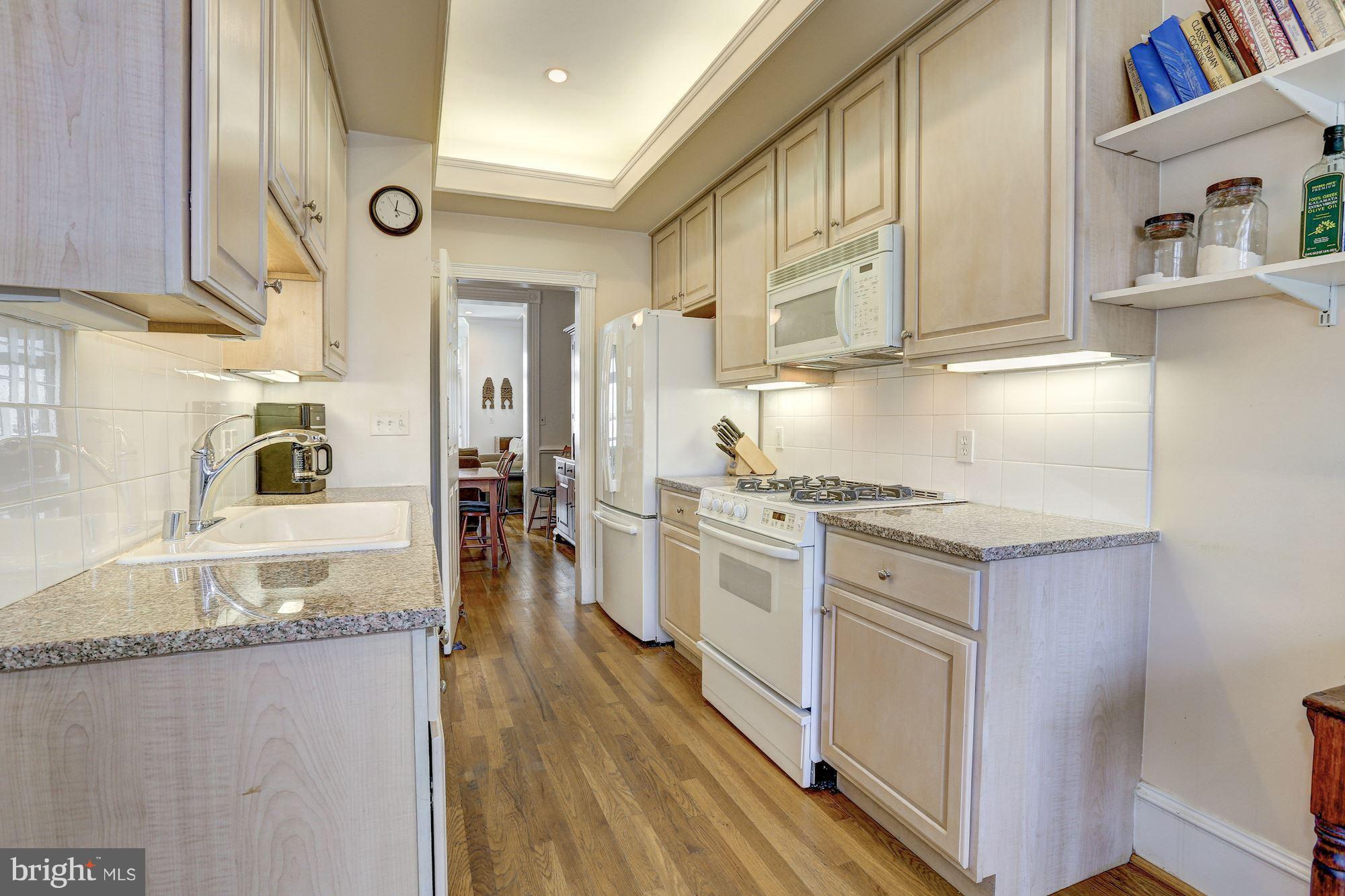 7463 Arlington Road Bethesda, MD 20814 - Photo 4 of 30 Kitchen