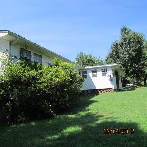 480 Caldwell Road Loudon, TN 37774 - Photo 3 of 16 IMG_8542