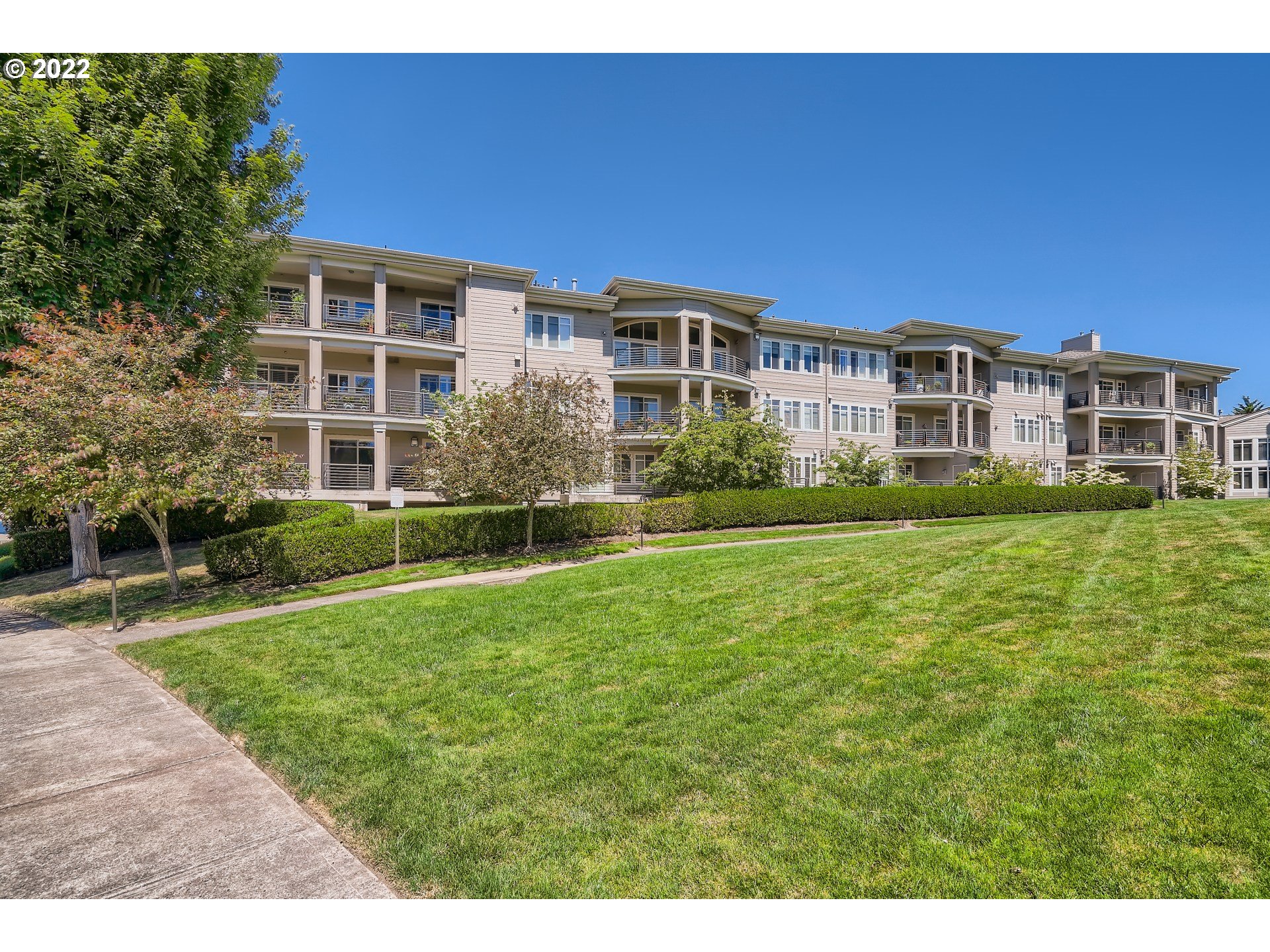 4873 Northwest Promenade Terrace, Unit 121 Portland, OR 97229 - Photo 25 of 31 Gallery Image 25