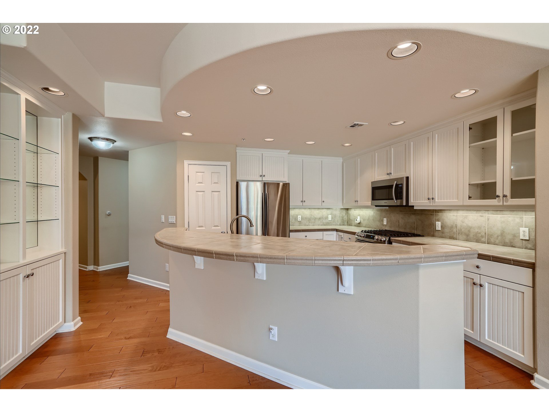 4873 Northwest Promenade Terrace, Unit 121 Portland, OR 97229 - Photo 8 of 31 Gallery Image 8