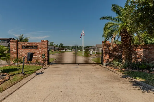 $339,675 | 6690 Highpoint Avenue, Beaumont, TX 77708