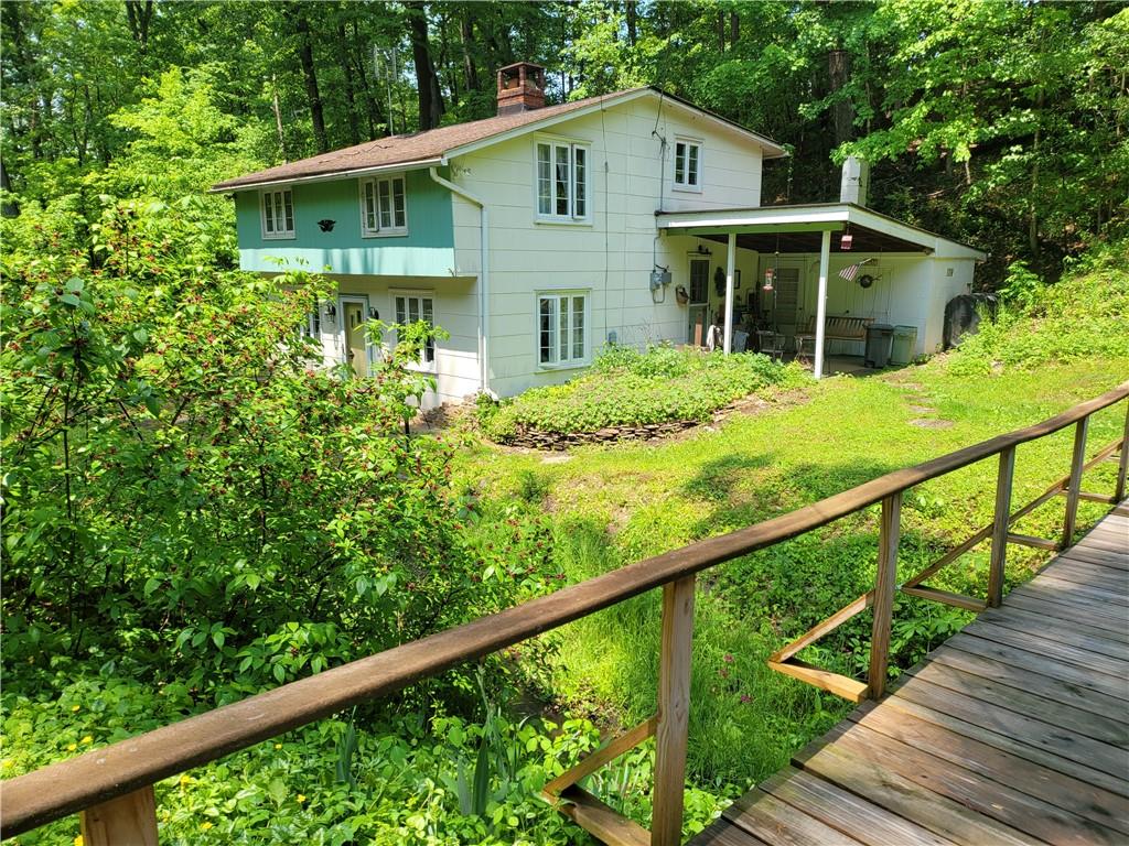 1077 Autumn Leaves Road Ligonier, PA 15658 - Photo 3 of 19 Gallery Image 3