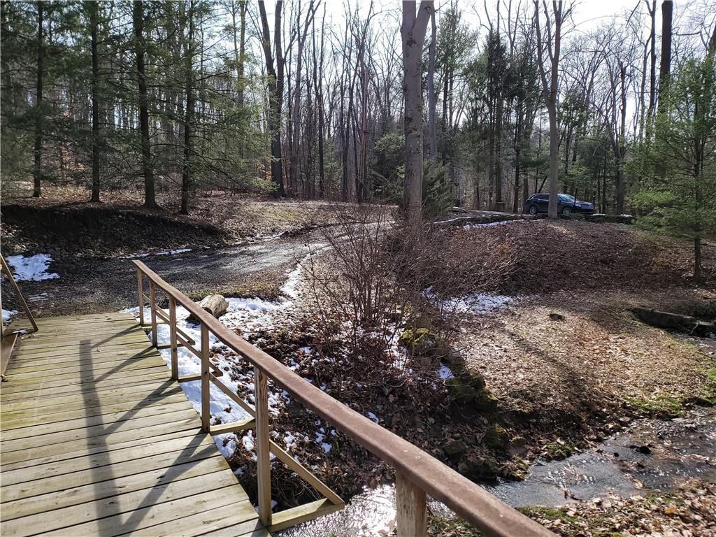 1077 Autumn Leaves Road Ligonier, PA 15658 - Photo 6 of 19 Gallery Image 6