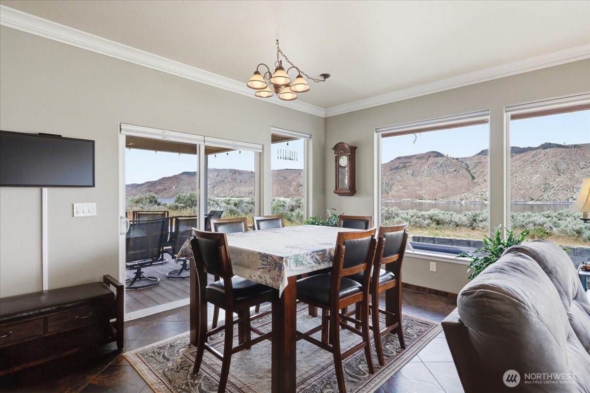 4265 Plum Point Road Grand Coulee, WA 99133 - Photo 13 of 40 Gallery Image 13