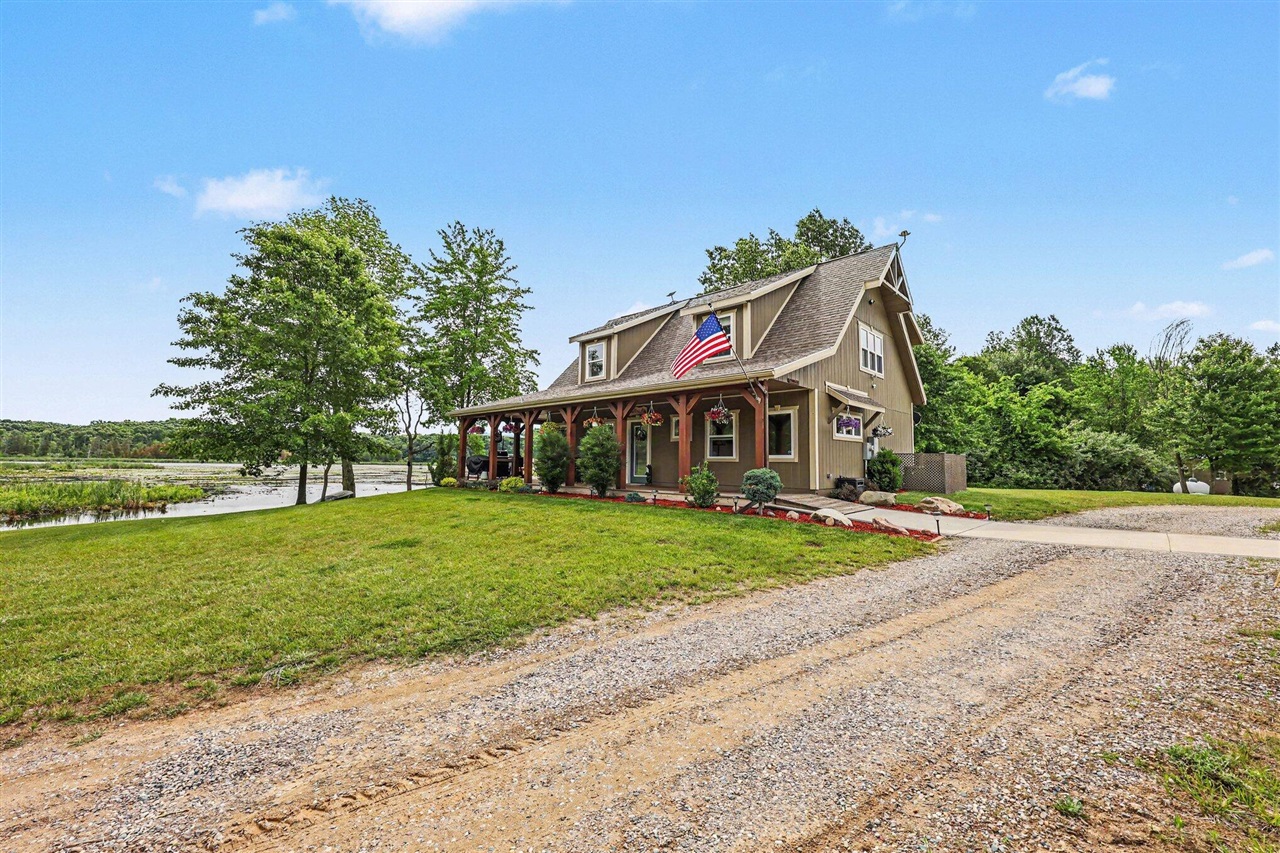 15303 Seymour Road Grass Lake, MI 49240 - Photo 3 of 98