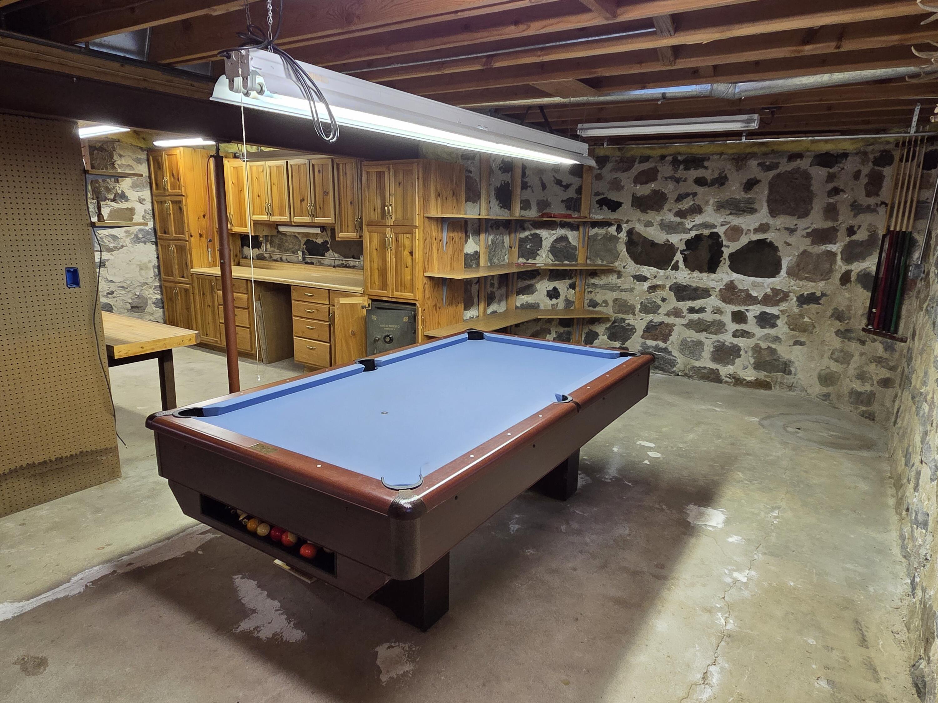 29510 Washington Avenue Rochester, WI 53105 - Photo 24 of 33 Like New Pool Table