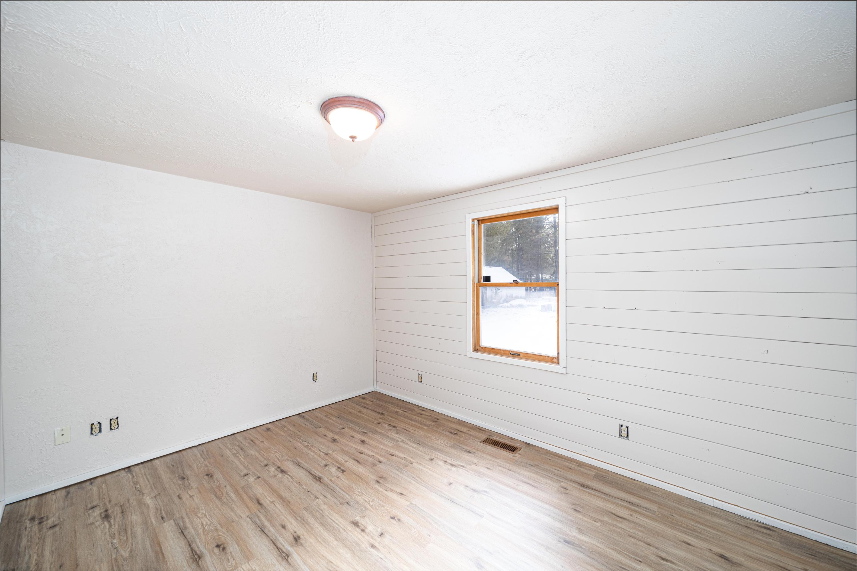 1624 Lukes Road La Pine, OR 97739 - Photo 12 of 29 1624_Lukes_Rd_HighRes-36