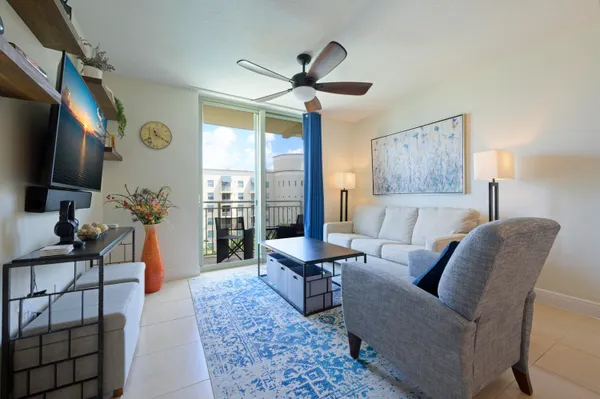 $2,750 | 610 Clematis Street, Unit 729, West Palm Beach, FL 33401