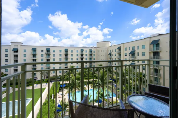 $2,750 | 610 Clematis Street, Unit 729, West Palm Beach, FL 33401
