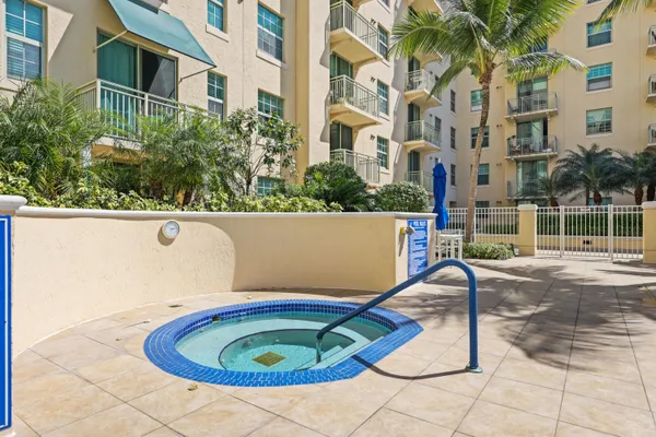 $2,750 | 610 Clematis Street, Unit 729, West Palm Beach, FL 33401