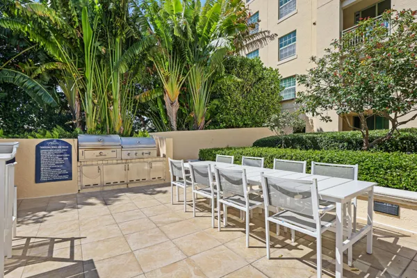 $2,750 | 610 Clematis Street, Unit 729, West Palm Beach, FL 33401
