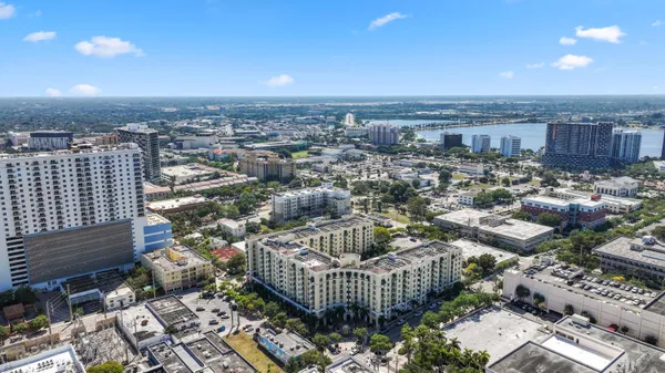 $2,750 | 610 Clematis Street, Unit 729, West Palm Beach, FL 33401
