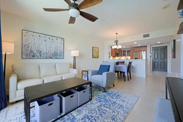 $2,750 | 610 Clematis Street, Unit 729, West Palm Beach, FL 33401