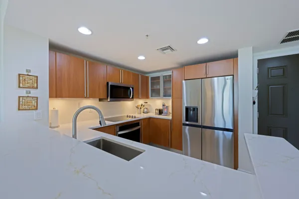 $2,750 | 610 Clematis Street, Unit 729, West Palm Beach, FL 33401