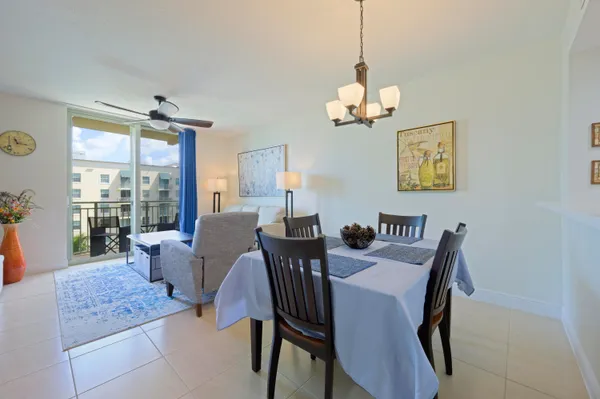 $2,750 | 610 Clematis Street, Unit 729, West Palm Beach, FL 33401