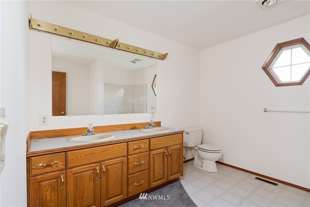 15 Goldau Road Raymond, WA 98577 - Photo 21 of 38 Gallery Image 21