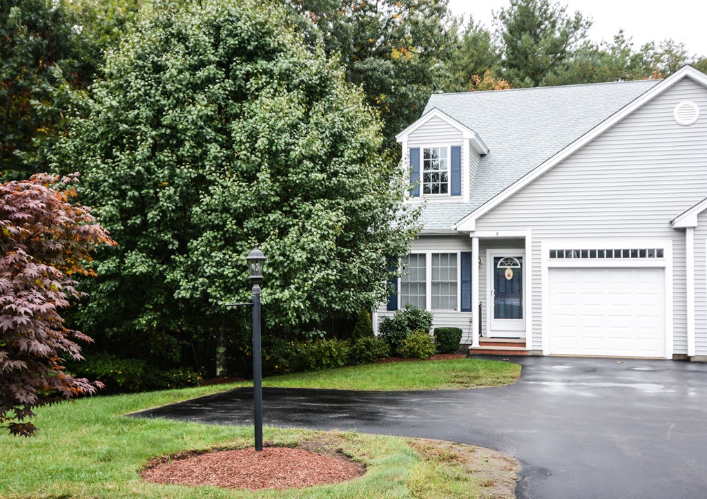 8 Blackburn Road, Unit 8 Windham, NH 03087 - Photo 1 of 26