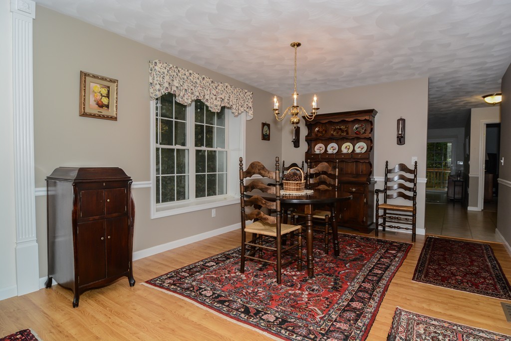 8 Blackburn Road, Unit 8 Windham, NH 03087 - Photo 8 of 26