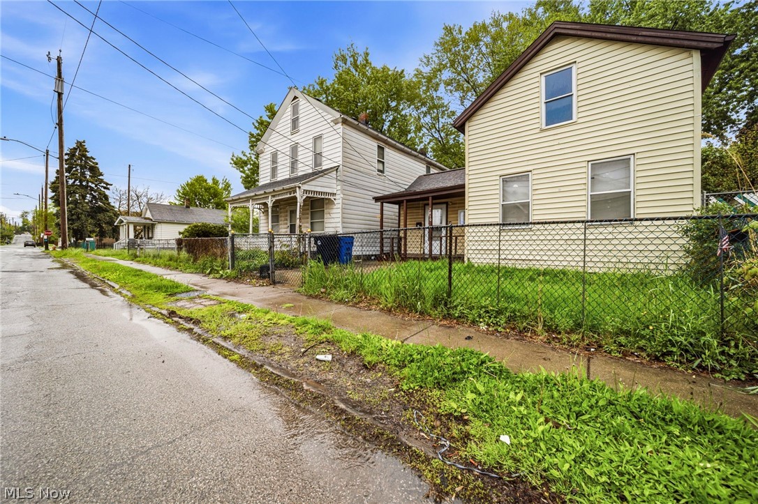 7610 Spafford Road Cleveland, OH 44105 - Photo 28 of 32 Gallery Image 28