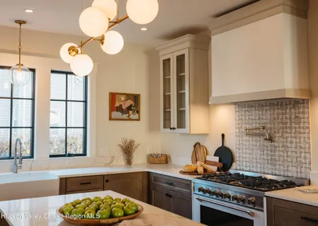 $799,000 | 139 Highland Avenue, Kingston, NY 12401