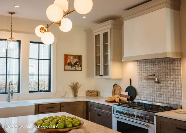 $799,000 | 139 Highland Avenue, Kingston, NY 12401