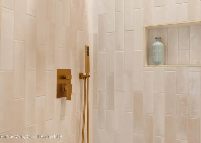 $799,000 | 139 Highland Avenue, Kingston, NY 12401