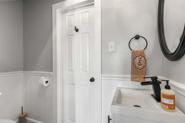 $899,000 | 10638 County Road 1016, Burleson, TX 76028