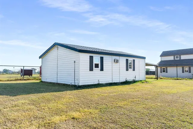 $899,000 | 10638 County Road 1016, Burleson, TX 76028