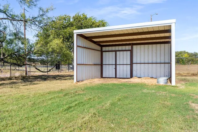 $899,000 | 10638 County Road 1016, Burleson, TX 76028