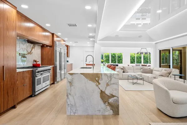 $2,850,000 | 16 Little Pond Road, Manalapan, FL 33462