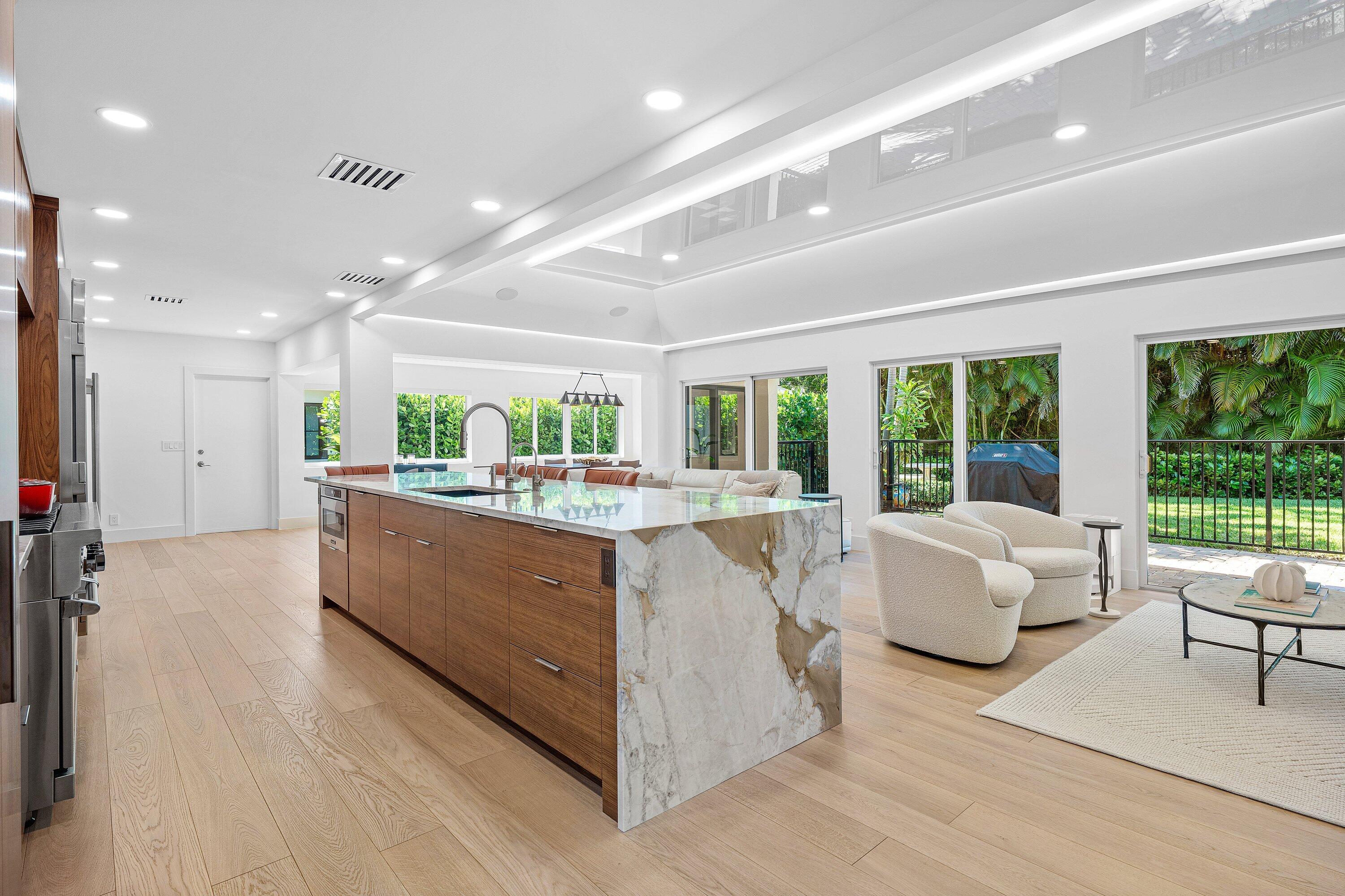 16 Little Pond Road Manalapan, FL 33462 - Photo 4 of 30 058-16LittlePondRoad-Manalapan-FL-33462-