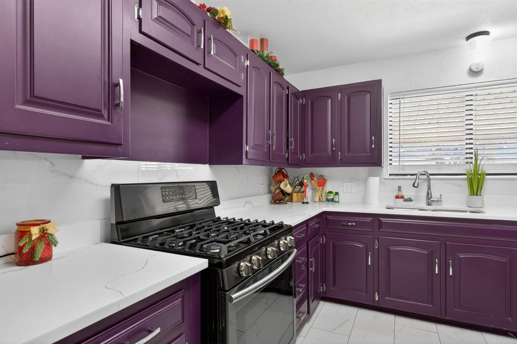 10569 Range Road Justin, TX 76247 - Photo 12 of 40