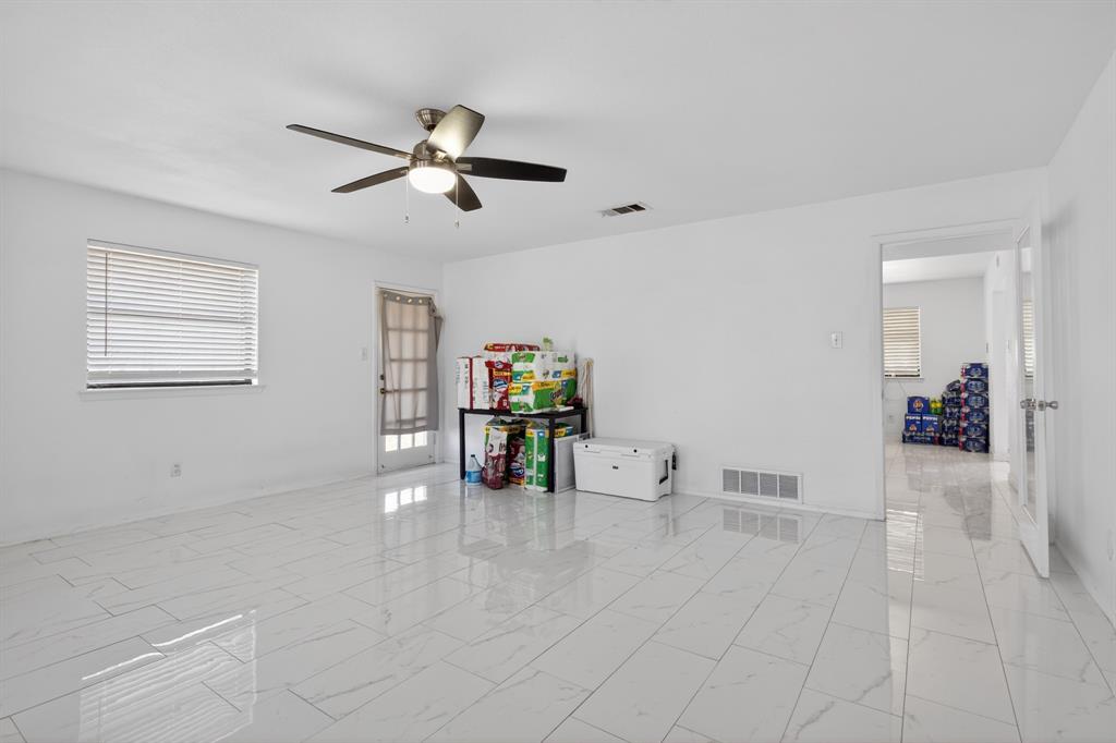 10569 Range Road Justin, TX 76247 - Photo 15 of 40