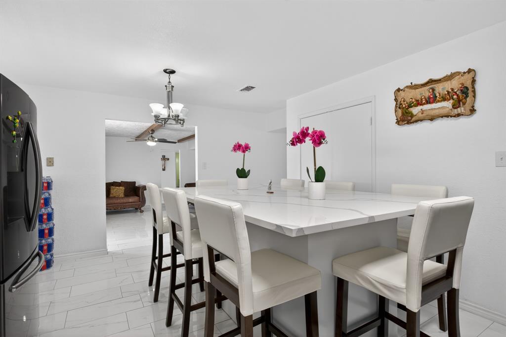 10569 Range Road Justin, TX 76247 - Photo 10 of 40