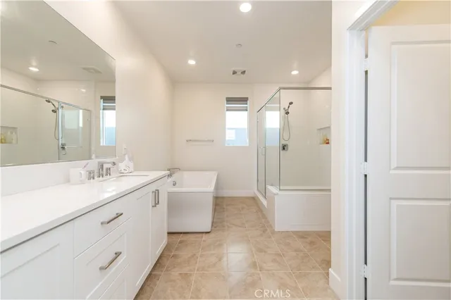 $1,698,000 | 200 Zawn, Irvine, CA 92618