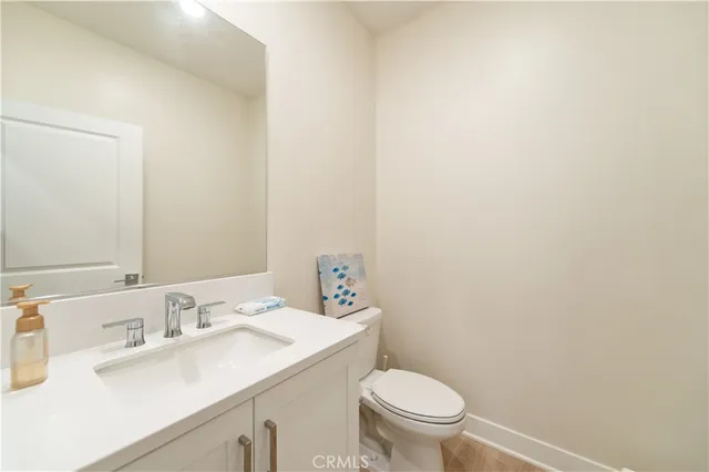 $1,698,000 | 200 Zawn, Irvine, CA 92618