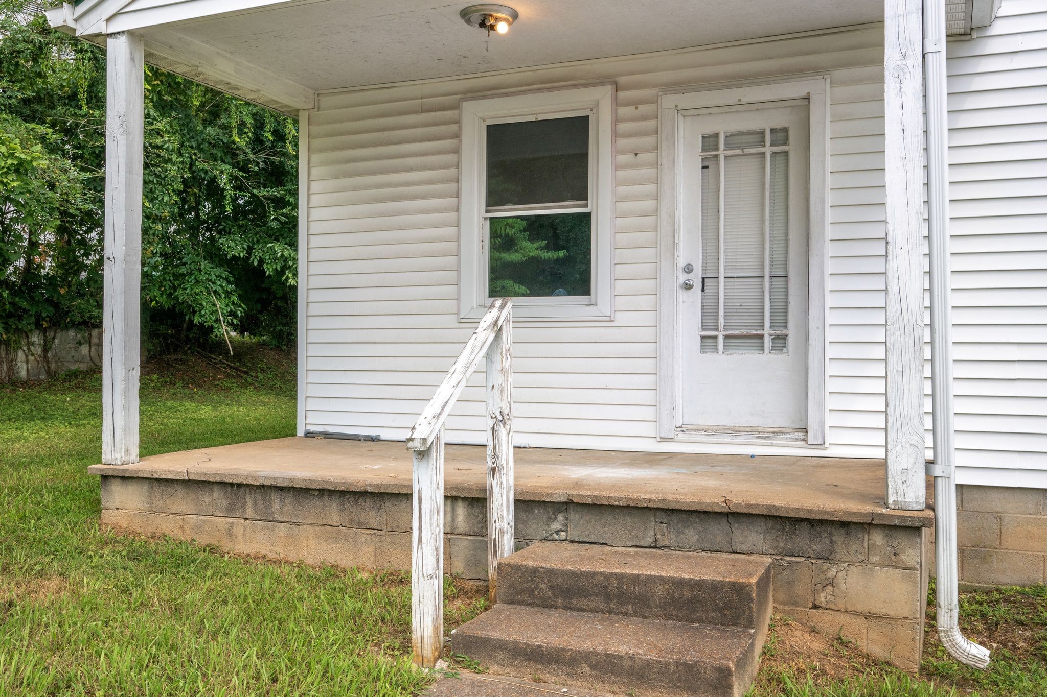 109 Riverside Drive Centerville, TN 37033 - Photo 6 of 29 a view of house with backyard