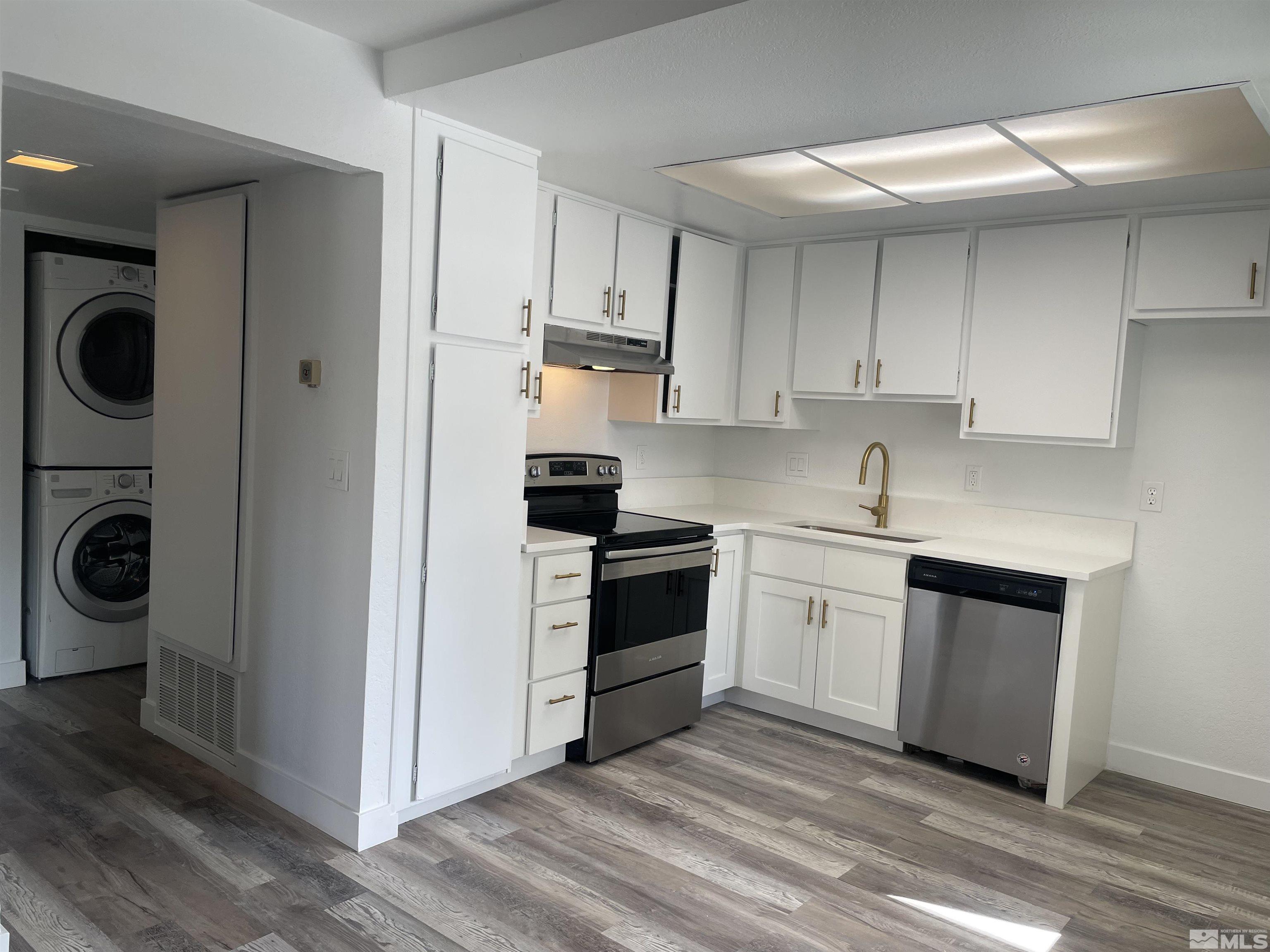 2138 Roundhouse Road Sparks, NV 89431 - Photo 1 of 14 Photo 1