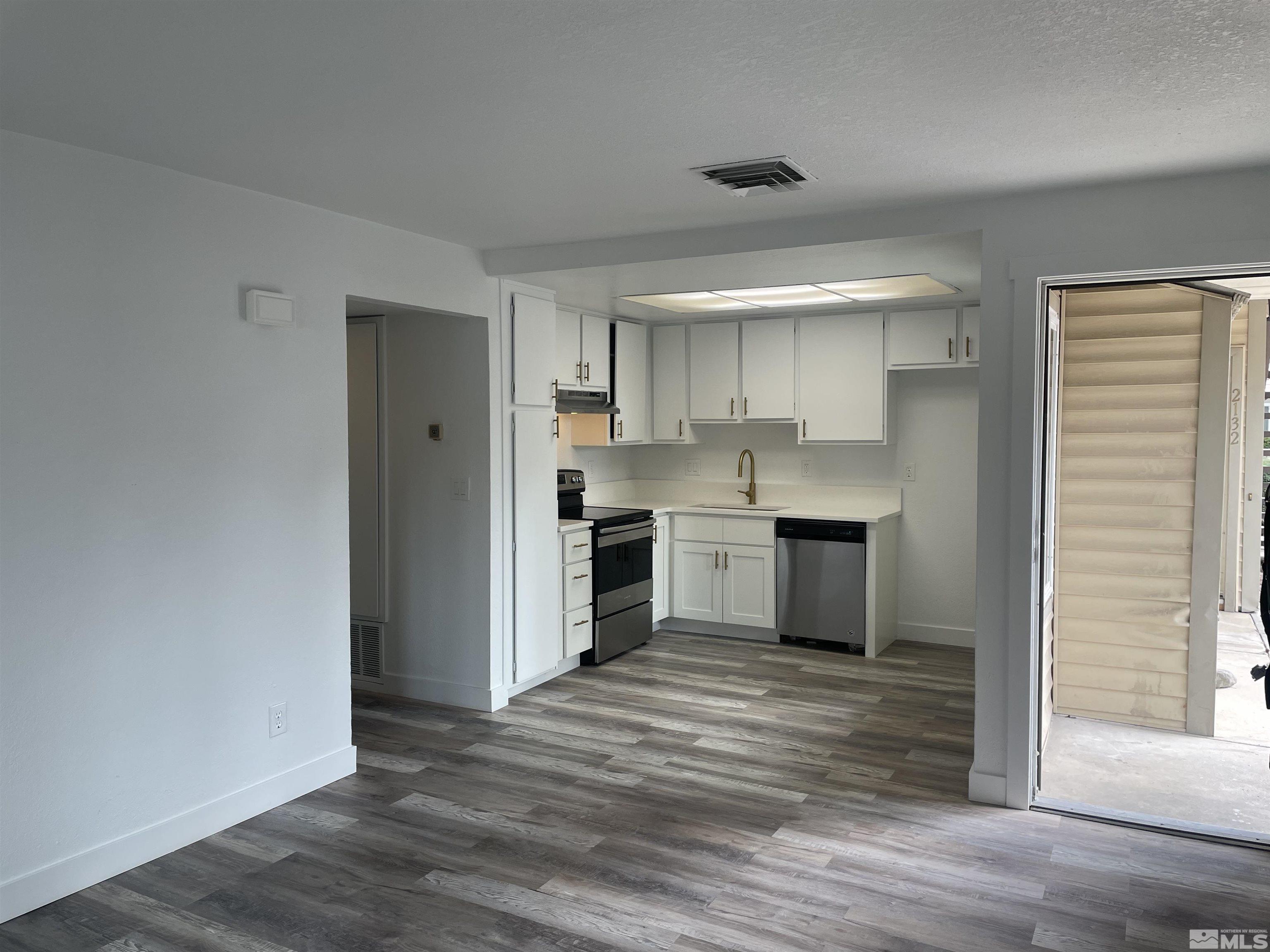 2138 Roundhouse Road Sparks, NV 89431 - Photo 2 of 14 Photo 2